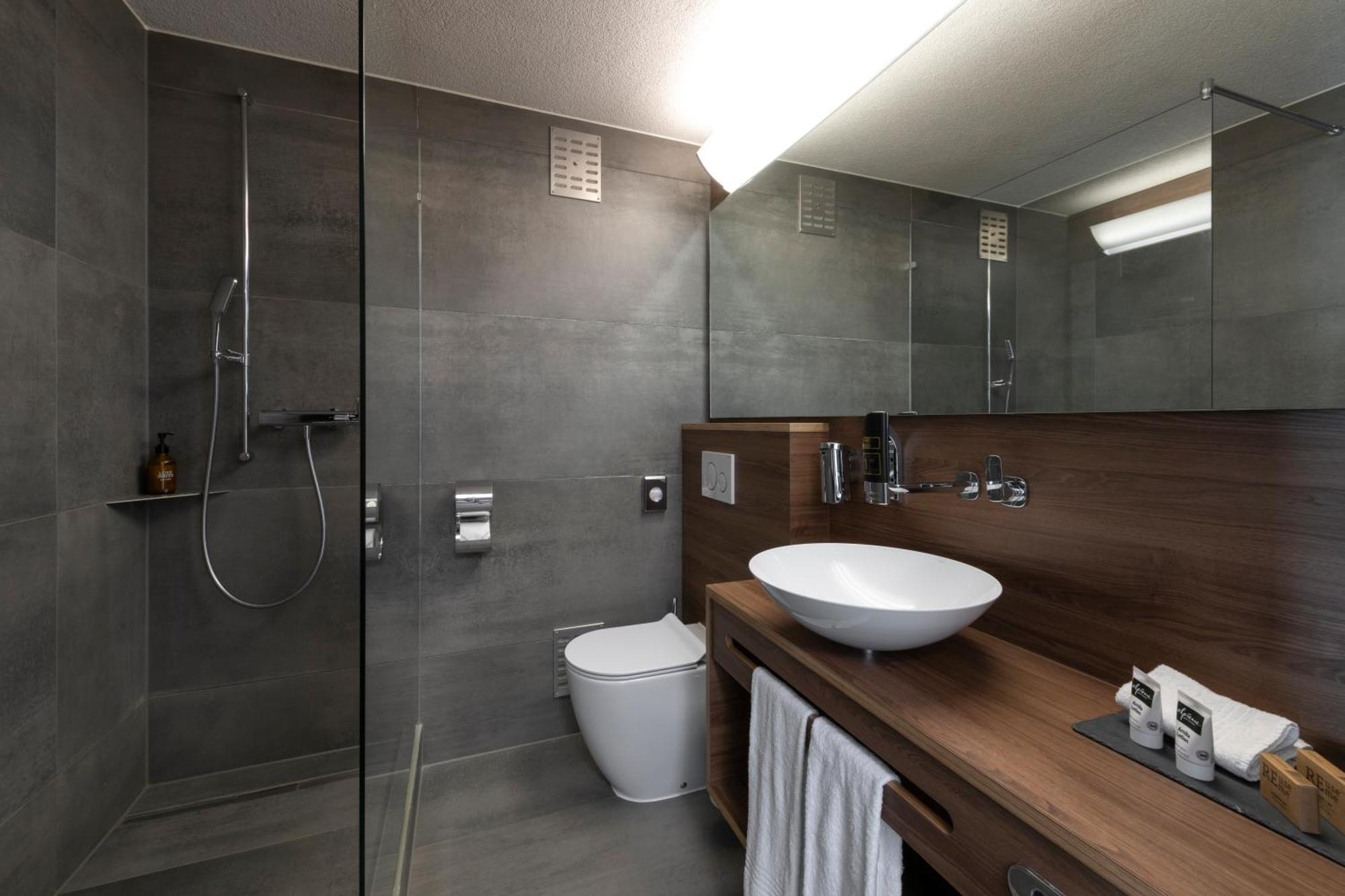 Hotel Alexander Weggis Luaran gambar